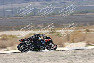 media/Oct-05-2025-CVMA (Sun) [[beeef4f201]]/Race 10-Formula Lightweight Twins Shootout/